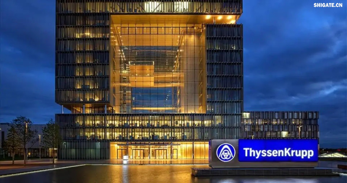 你聽說過歐洲"鋼鐵心臟"萎縮的消息嗎？為什么曾經(jīng)強大的歐盟鋼鐵產(chǎn)業(yè)如今正在迅速崩塌？特朗普政府重啟的25%鋼鐵關稅究竟給歐洲造成了多大沖擊？在全球貿易保護主義重燃的今天，歐盟的慘痛教訓對中國有何警示意義？數(shù)據(jù)顯示，2025年一季度，歐盟對美鋼鐵出口同比驟降42%，損失約150萬噸訂單和45億歐元收入。與此同時，中國鋼鐵卻逆勢增長，2024年出口量突破1.11億噸，創(chuàng)下8年來新高。這背后有哪些產(chǎn)業(yè)鏈布局的深層差異？中國又該如何從歐盟的失敗中吸取經(jīng)驗，打贏未來全球貿易的三大突圍戰(zhàn)？